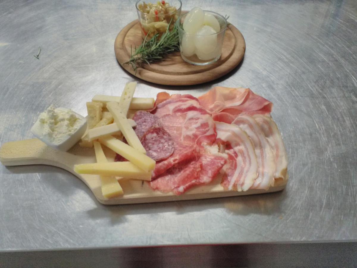 布鲁纳特 Capanna C.A.O.酒店 外观 照片